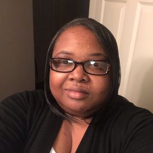 Meet your Posher, Evelyn